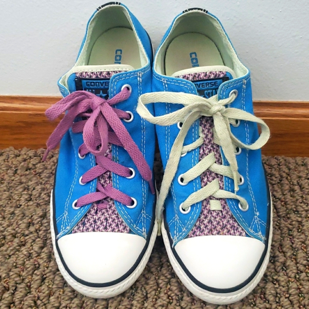 SALE! Converse low tops